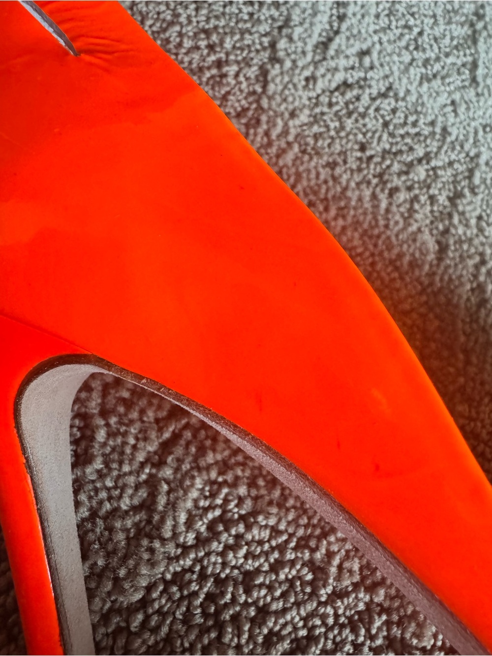 Alexander McQueen Women's Slask Pointed Patent Pumps Neon Orange - Picture 7 of 9
